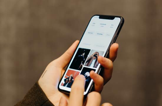 sub service App Downloads 1feat